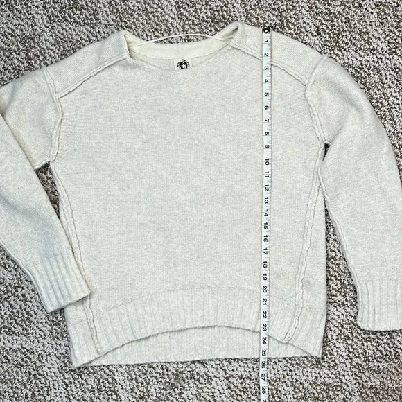 WE THE FREE EASTWOOD SWEATER OVERSIZE EXPOSED SEAM OATMEAL Free People Sz Small - Picture 11 of 12